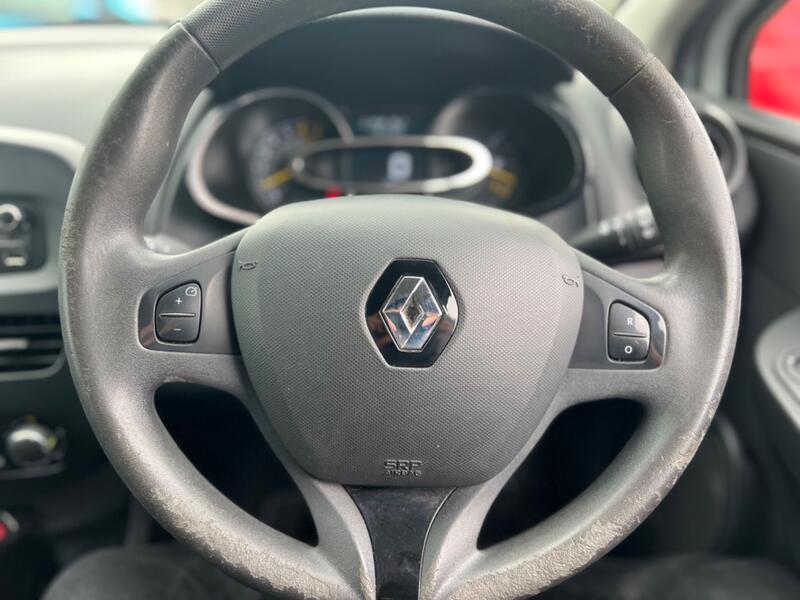 RENAULT CLIO 1.2 Expression 1.2 16V 75 2014