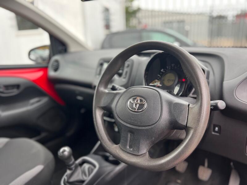 TOYOTA AYGO 1.0 VVT-i x 2016