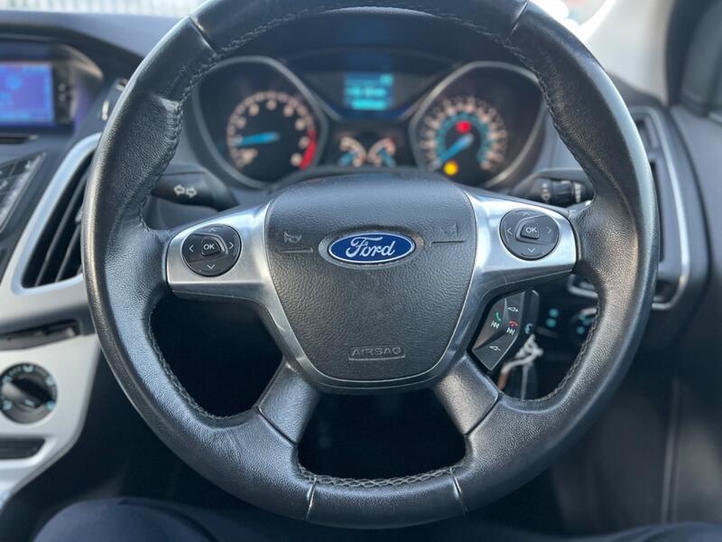 FORD FOCUS 1.6 Zetec 2011