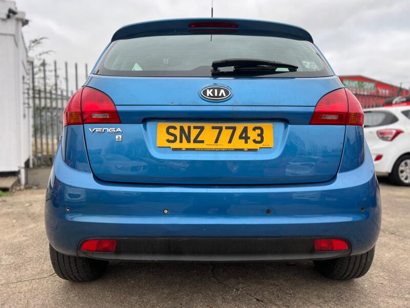 KIA VENGA 1.4 2 2011