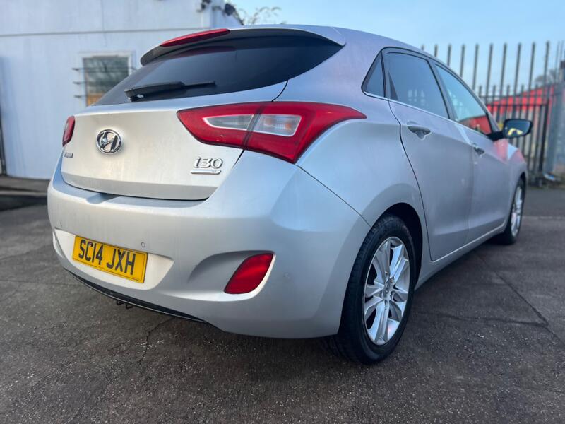 HYUNDAI I30 1.6 CRDi SE 2014